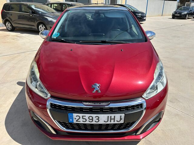 PEUGEOT 208 ALLURE 1.2 E-THP AUTO SPANISH LHD IN SPAIN 82000 MILES SUPERB 2015
